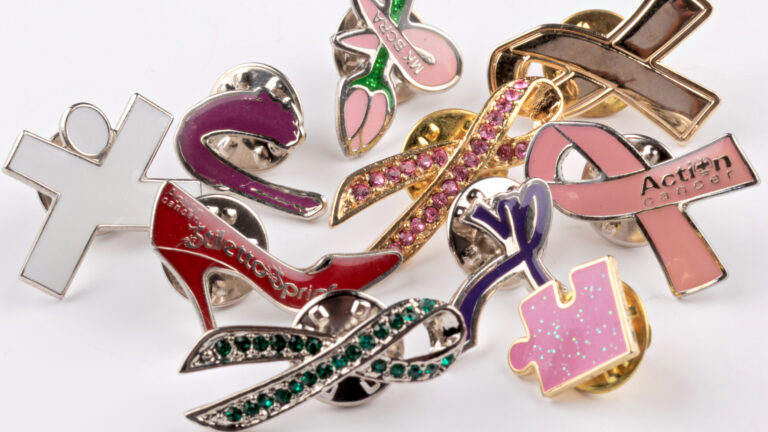 custom lapel pins